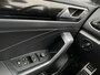 Volkswagen T-Roc 1.5 TSI 150 PK R-Line / Digital Cockpit Pro / Elektrisch Achterklep / Black Style / IQ Light / Achteruitrijcamera / 18''LMV **