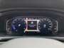 Volkswagen T-Roc 1.5 TSI 150 PK R-Line / Digital Cockpit Pro / Elektrisch Achterklep / Black Style / IQ Light / Achteruitrijcamera / 18''LMV **