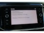 Volkswagen T-Roc 1.5 TSI Sport | Panoramadak | Virtual | Adaptieve cruise | Achteruitrij camera