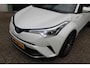Toyota C-HR 1.8 Hybrid Dynamic | Dealer onderhouden | All-season banden | Achteruitrij Camera | Parkeer sensoren