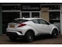 Toyota C-HR 1.8 Hybrid Dynamic | Dealer onderhouden | All-season banden | Achteruitrij Camera | Parkeer sensoren