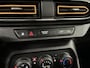 Dacia Sandero Stepway 1.0 TCe 90 Comfort | Camera | Dodehoek Assistent | Carplay | Parkeersensoren V&A
