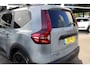 Dacia Jogger 1.6 Hybrid 140 Extreme 5p. | Stoelverwarming | Dodehoeksensoren | Navi | Apple/Android Auto | PDC V+ A | Achteruitrijcamera | All seasons