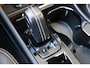Volvo XC40 1.5 T4 Recharge R-Design Afneembare Trekhaak | Achterruitrij Camera | Automaat | All Season banden