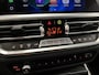 BMW 3-Serie 320e M-sport | soH 96 % | LASER LIGHT | CARPLAY | CAMERA | LEER/ALCANTARA |