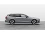 Volvo V60 2.0 T8 Plug-in hybrid AWD Plus Dark Premium Pack | Rondomzicht camera | Elektrisch glazen panorama-dak | Head-up displat | Extra getint glas achter | 19" 5-triplespaaks Glossy Black Diamond Cut