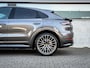 Porsche Cayenne Coupé 3.0 E-Hybrid | Sport Design | Panorama | Trekhaak | Head-up | Leder | CarPlay | 360 camera |