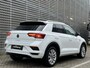 Volkswagen T-Roc 1.5 TSI 150PK DSG R-Line / Panorama dak / Digital Cockpit Pro / Elektrisch Achterklep /  Afneembare  Trekhaak / Achteruitrijcamera / 17''LMV **