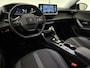 Peugeot e-2008 EV Allure 50 kWh | SOH 92% | Snelladen | Virtual | Adap.Cruise | Camera | Carplay | Keyless | Stoelverw. | Parkeersens.