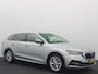 Skoda Octavia Combi 1.0 e-TSI Business Edition Plus AUTOMAAT / LEDER / STOELVERW / CAMERA / KEYLESS / CARPLAY / SFEER / FULL LED / NL-AUTO