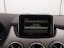 Mercedes-Benz B-klasse 180 Ambition AUTOMAAT / XENON / LEDER / ZWARTE HEMEL / NAVI / AIRCO / PDC / CRUISE / NL-AUTO