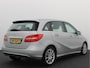 Mercedes-Benz B-klasse 180 Ambition AUTOMAAT / XENON / LEDER / ZWARTE HEMEL / NAVI / AIRCO / PDC / CRUISE / NL-AUTO