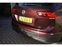 Volkswagen Tiguan 1.5 TSI ACT Comfortline Panodak Navi Clima Stoelverw Apple Carplay Adaptieve Cruise 2x PDC LMV Trekh ENZ NL Auto