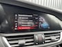 Alfa Romeo Giulia 2.0 Turbo 200pk Automaat Sprint I Winterset I Navigatie I Adaptive Cruise I Camera I Carplay | Unieke kleur