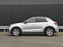 Volkswagen T-Roc 1.5 TSI 150pk DSG R-Line | Trekhaak | Camera | Ergonomische Stoel