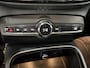 Volvo XC40 2.0 T4 R-Design Automaat, Panoramadak, Trekhaak Electrisch Wegklapbaar, Leder/Alcantara enz.