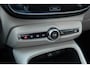 Volvo XC40 T4 Recharge Inscription Expression | Elektrische trekhaak | Schuif kanteldak | Dodehoekbewaking | Stoelmemory | Elektrische achterklep