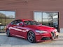 Alfa Romeo Giulia 2.0T Super 1e eigenaar Kleppensysteem|Bi Xenon| Camera|Cruise Controle|Navigatie| Unieke Kleur| auto is werkelijk in topstaat!
