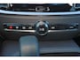 Volvo V60 T6 Recharge AWD Core - Parkeercamera achter - Verwarmde voorstoelen, stuur & achterbank - Parkeersensoren voor & achter - Cruise control - Extra getint glas - 18' LMV