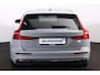 Volvo V60 T6 Recharge AWD Core - Parkeercamera achter - Verwarmde voorstoelen, stuur & achterbank - Parkeersensoren voor & achter - Cruise control - Extra getint glas - 18' LMV