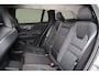 Volvo V60 T6 Recharge AWD Core - Parkeercamera achter - Verwarmde voorstoelen, stuur & achterbank - Parkeersensoren voor & achter - Cruise control - Extra getint glas - 18' LMV