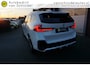 BMW X1 23I 204PK M-SPORT SUPER NETTE STAAT VOLLEDIG DEALER ONDERHOUDEN ELECTR.TREKHAAK 360CAMERA ZWARTE HEMEL VOL LEDER STOELVERWARMING CRUISE CLIMA KEYLESS ELECTR.KLEP LMV FULL LED ENZ...