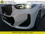 BMW X1 23I 204PK M-SPORT SUPER NETTE STAAT VOLLEDIG DEALER ONDERHOUDEN ELECTR.TREKHAAK 360CAMERA ZWARTE HEMEL VOL LEDER STOELVERWARMING CRUISE CLIMA KEYLESS ELECTR.KLEP LMV FULL LED ENZ...