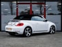 Volkswagen Beetle Cabriolet 1.4 TSI Sport 160PK | Fender Audio | Bi-Xenon Koplampen | Stoelverwarming | Climate Control | Cruise Control | Navigatie | Parkeersensoren | Lederen Bekleding | Sporttellers | Multifunctioneel Stuurwiel |