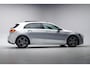Mercedes-Benz A-klasse 180 AMG Line Aut. [ Panorama Widescreen Sfeerverlichting LED Stoelverwarming ]