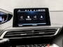 Peugeot 5008 1.2 PureTech Sport 7 Persoons (APPLE CARPLAY, GROOT NAVI, LANE ASSIST, GETINT GLAS, LEDEREN SPORTSTOELEN, PARKEERSENSOREN, CRUISE, NIEUWE APK, NIEUWSTAAT)