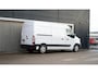 Renault Master T35 2.3 dCi 135 L2H2 Comfort | Camera | Vloerplaat | Navigatie | Parkeersensoren