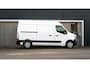 Renault Master T35 2.3 dCi 135 L2H2 Comfort | Camera | Vloerplaat | Navigatie | Parkeersensoren