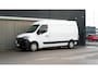 Renault Master T35 2.3 dCi 135 L2H2 Comfort | Camera | Vloerplaat | Navigatie | Parkeersensoren
