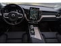 Volvo XC60 2.0 T6 Plug-in hybrid AWD Ultra Dark Trekhaak| Google | Harmen Kardon | Adaptieve Cruise controle | BLIS | Climate Controle | Pilot Assist |