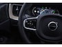 Volvo XC60 2.0 T6 Plug-in hybrid AWD Ultra Dark Trekhaak| Google | Harmen Kardon | Adaptieve Cruise controle | BLIS | Climate Controle | Pilot Assist |