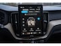 Volvo XC60 2.0 T6 Plug-in hybrid AWD Ultra Dark Trekhaak| Google | Harmen Kardon | Adaptieve Cruise controle | BLIS | Climate Controle | Pilot Assist |
