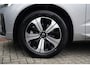 Volvo XC60 2.0 T6 Plug-in hybrid AWD Plus Dark 350pk Panoramadak/Stoelverwarming/360Camera