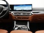 BMW 3-Serie Touring 320e Plug In Hybrid 204pk Dealer O.H. PHEV | Panodak | Widescreen Navi | Camera | Lederen Sportstoelen Verwarmd | Sfeerverlichting | Apple Carplay | Navigatie | Virtual | DAB | Tansanitblau II Metallic |
