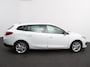 Renault Megane Estate 1.2 TCe Limited | Climate Control | Cruise control | Parkeersensor achter | Navigatie | Trekhaak | Lichtmetalen velgen | Handel/ Export!