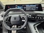 Peugeot 3008 1.2 Hybrid 136PK GT Automaat | Stoel + Stuurverwarming | Camera | Elektrische Achterklep | Apple Carplay / Android Auto (Draadloos) | Camera | Armsteun achter | Binnenspiegel automatisch dimmend | Cruise control adaptief met Stop&Go