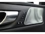 Volvo V60 2.0 T8 Plug-in hybrid AWD Ultra Dark | Full Option | Bowers & Wilkins | Massage | Trekhaak | HUD |