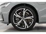 Volvo V60 2.0 T8 Plug-in hybrid AWD Ultra Dark | Full Option | Bowers & Wilkins | Massage | Trekhaak | HUD |