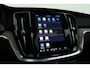 Volvo V60 2.0 T8 Plug-in hybrid AWD Ultra Dark | Full Option | Bowers & Wilkins | Massage | Trekhaak | HUD |
