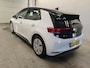 Volkswagen ID.3 Life 58 kWh Navigatie Apple Carplay/Android Auto Parkeersensoren achter Adaptive Cruise Control Stoel- en stuurverwarming Full Led Climate Control