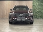 Volvo XC90 T8 AWD Recharge Ultra Dark Vol! | Luchtvering | Bowers & Wilkins | 455pk | Alcantara hemel | 360° Camera | Head-Up Display | Lederen zonnekleppen en handgrepen | Adaptieve Cruise Control | Stoelverwarming voor+achter | Stuurwielverwarming | 22 Inch | Schuifdak | Full LED Meesturende koplampen | Pilot Assist | BLIS Dode Hoek Detectie | Elektrische voorstoelen geheugen | Nordico Microtech Cardamom bekleding | Zitting verlenging voorstoelen | Lederen dashboard | Gelamineerde/geluidwerende zijruiten | Google Infotainment | Keyless Drive | Parkeersensoren voor en achter | Privacy Glass | Elektrisch bedienbare achterklep | Geïntegreerd kinderzitje achterin | Geïntegreerde zongordijnen achterportieren | 7-Persoons | 4-Zone Climate Control | Verlichte instaplijsten | 4-Spaaks Sportstuurwiel | Draadloos telefoon opladen | DAB Radio | Apple Carplay/Android Auto | Alarm Klasse III | Volvo On Call met mobiele App functie | Mulberry Red Metallic |