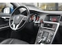 Volvo V60 T2 122pk Aut. Summum | Camera | Schuifdak | Stoelverwarming