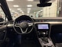 Volkswagen Passat Variant 1.5 TSI Elegance Business R * Automaat / Panoramadak / Afn. Trekhaak / NL Auto *