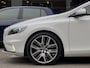 Volvo V40 2.0 T2 OCEAN-RACE R-DESIGN LEDER NAVI AIRCO LED 18 INCH-LMV PDC
