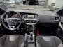 Volvo V40 2.0 T2 OCEAN-RACE R-DESIGN LEDER NAVI AIRCO LED 18 INCH-LMV PDC