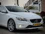 Volvo V40 2.0 T2 OCEAN-RACE R-DESIGN LEDER NAVI AIRCO LED 18 INCH-LMV PDC